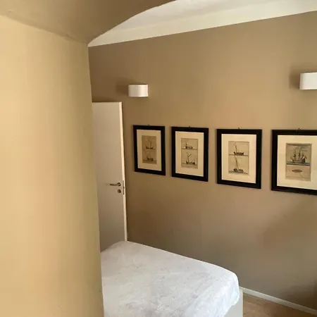 Sobborgo 12 Accommodatie bij particulieren Sarzana